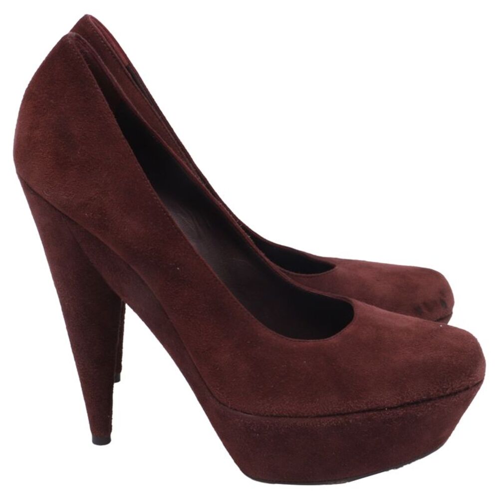 Saint Laurent Aliama Pumps in Burgundy Suede
